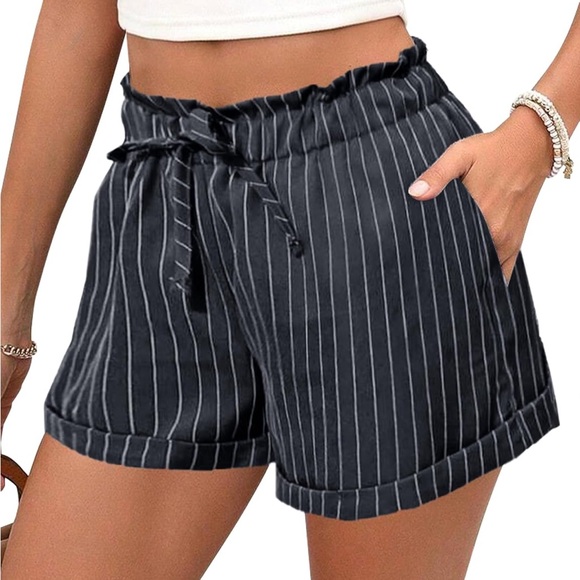 Soho Pants - striped black and white women shorts with waist bow, size small, thick material